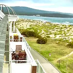 Sea View Free Parking Aparthotel